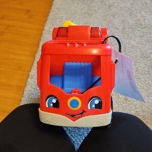 #3466 Fisher-Price Smiling Red Fire Engine